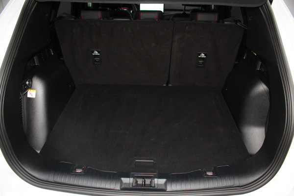 Ford Kuga 2.5-243pk PHEV ST-Line X. Van €. 54.937,- voor €. 43.735,- ! Trekgewicht van 2.100kg ! Elektr. verstelb. AGR stoelen voor, Stoel-, stuur-, voorraam- en achterbank verwarming, Elektr. panorama/schuif-kanteldak , Trekhaak elektr. wegklapbaar, B&O soundsyst. etc.