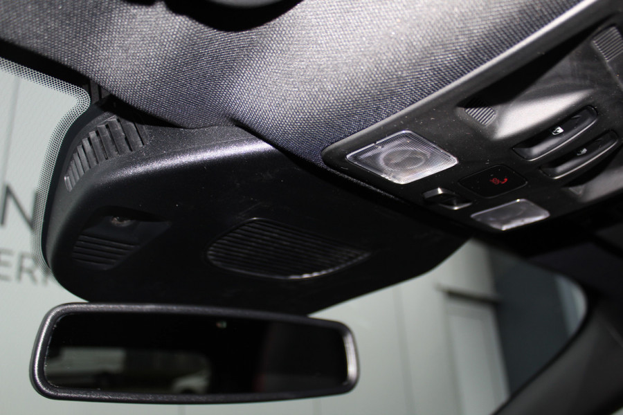 Ford Kuga 2.5-243pk PHEV ST-Line X. Van €. 54.937,- voor €. 43.735,- ! Trekgewicht van 2.100kg ! Elektr. verstelb. AGR stoelen voor, Stoel-, stuur-, voorraam- en achterbank verwarming, Elektr. panorama/schuif-kanteldak , Trekhaak elektr. wegklapbaar, B&O soundsyst. etc.