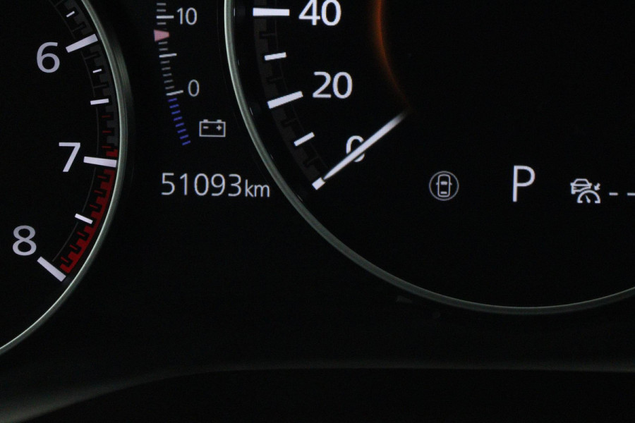 Mazda CX-30 2.0 e-SkyActiv-X M Hybrid Luxury (STOEL/STUUR VERWARMING, TREKHAAK, ELEKTR STOELEN, ACHTERUITRIJCAMERA)