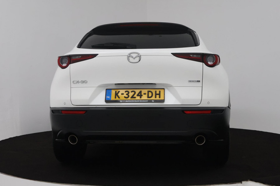 Mazda CX-30 2.0 e-SkyActiv-X M Hybrid Luxury (STOEL/STUUR VERWARMING, TREKHAAK, ELEKTR STOELEN, ACHTERUITRIJCAMERA)