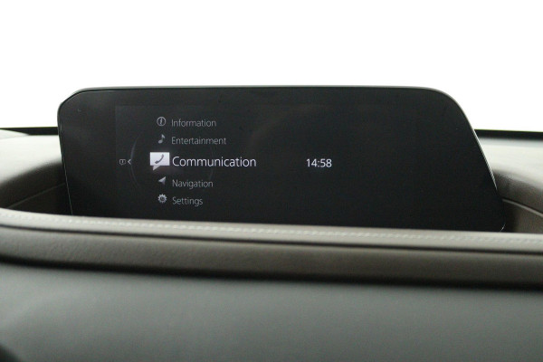 Mazda CX-30 2.0 e-SkyActiv-X M Hybrid Luxury (STOEL/STUUR VERWARMING, TREKHAAK, ELEKTR STOELEN, ACHTERUITRIJCAMERA)