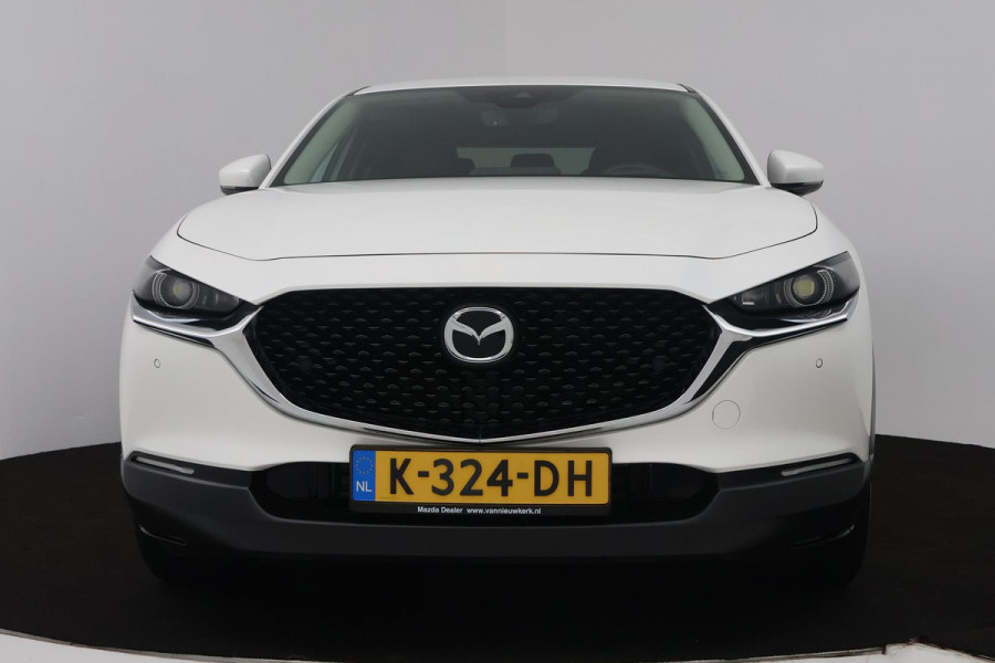 Mazda CX-30 2.0 e-SkyActiv-X M Hybrid Luxury (STOEL/STUUR VERWARMING, TREKHAAK, ELEKTR STOELEN, ACHTERUITRIJCAMERA)