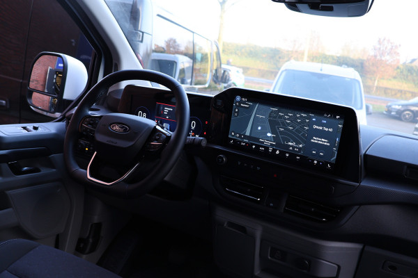 Ford Transit Custom 320 2.0 TDCI 170 PK L2H1 Limited DC | Dubbel Cabine | ACC | Blind Spot | Navigatie | Camera | CarPlay | Lane Assist | Trekhaak | BPM VRIJ | Verlengde fabrieksgarantie tot 12-2029 | 5-Zitter