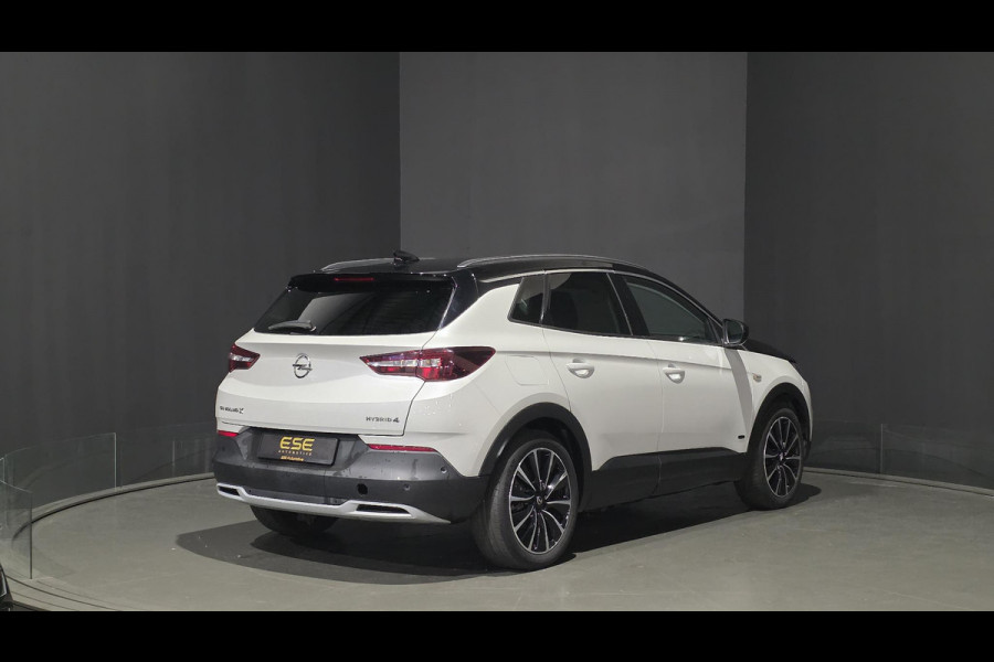 Opel Grandland X 1.6 Turbo Ultimate | Leder | Camera | Navi | PHEV | Stoelkoeling