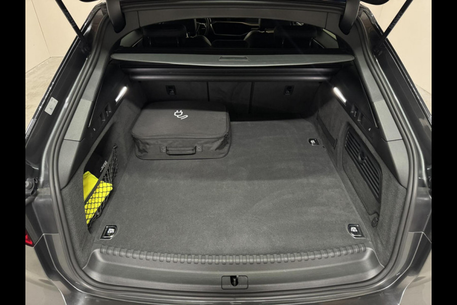 Audi A6 Avant 55 TFSI e Quattro Competition S-Line Edition Pano HUD Sfeer