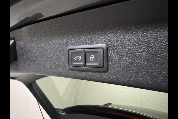 Audi A6 Avant 55 TFSI e Quattro Competition S-Line Edition Pano HUD Sfeer