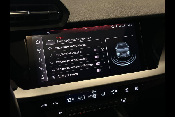 Audi A3 Sportback 40 TFSI e 3X S-Line|PANORAMA|KEYLESS