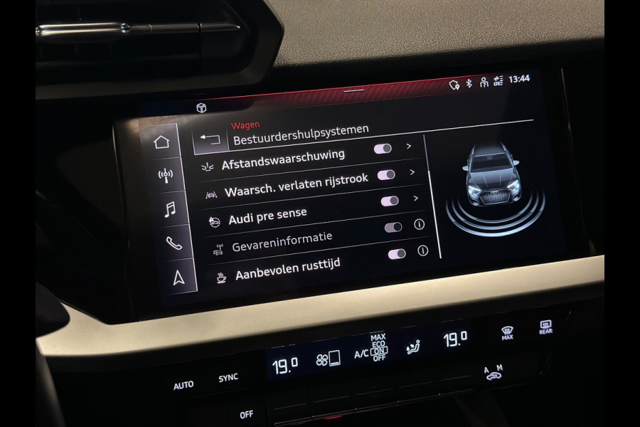 Audi A3 Sportback 40 TFSI e 3X S-Line|PANORAMA|KEYLESS