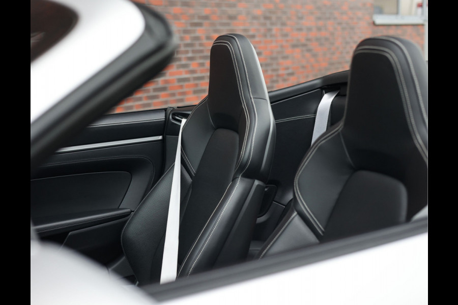 Porsche 911 Cabrio 3.0 Carrera 4 S | Chrono - Lift - 360 -