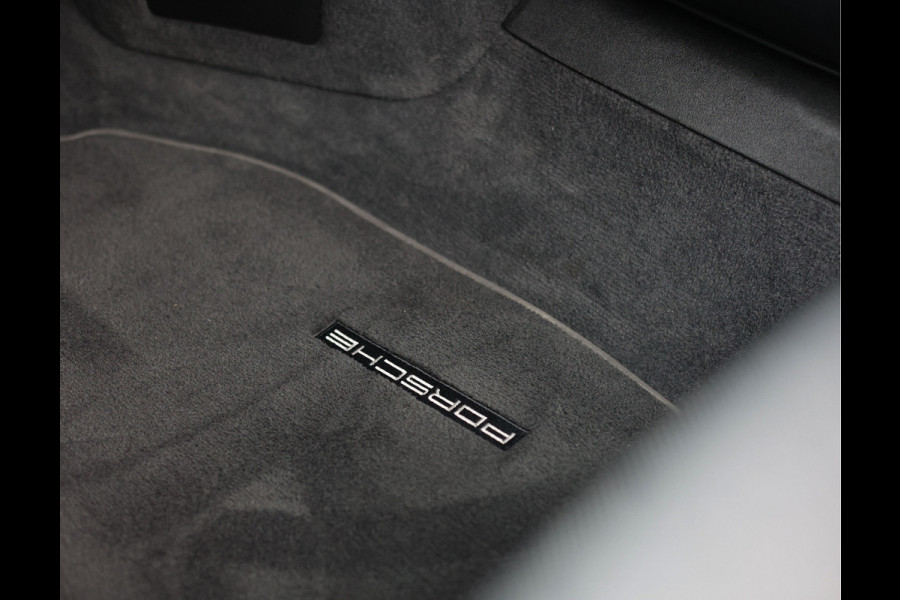 Porsche 911 Cabrio 3.0 Carrera 4 S | Chrono - Lift - 360 -