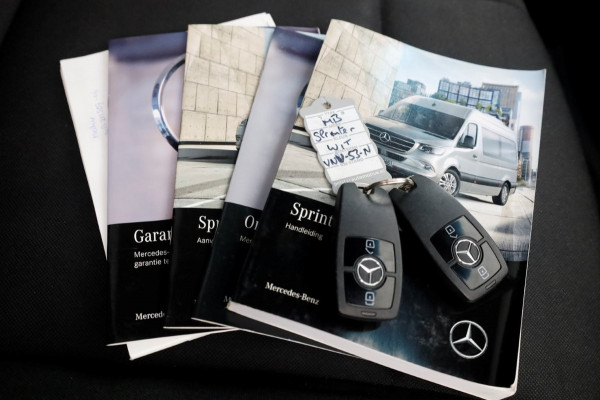 Mercedes-Benz Sprinter 314 CDI 143pk E6 Bakwagen met laadklep en zijdeur L440 1080kg laadverm. 03-2022