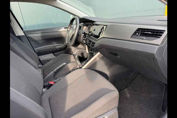 Volkswagen Polo 1.0 MPI Comfortline * Carplay * Cruise Control * Getint Glas *