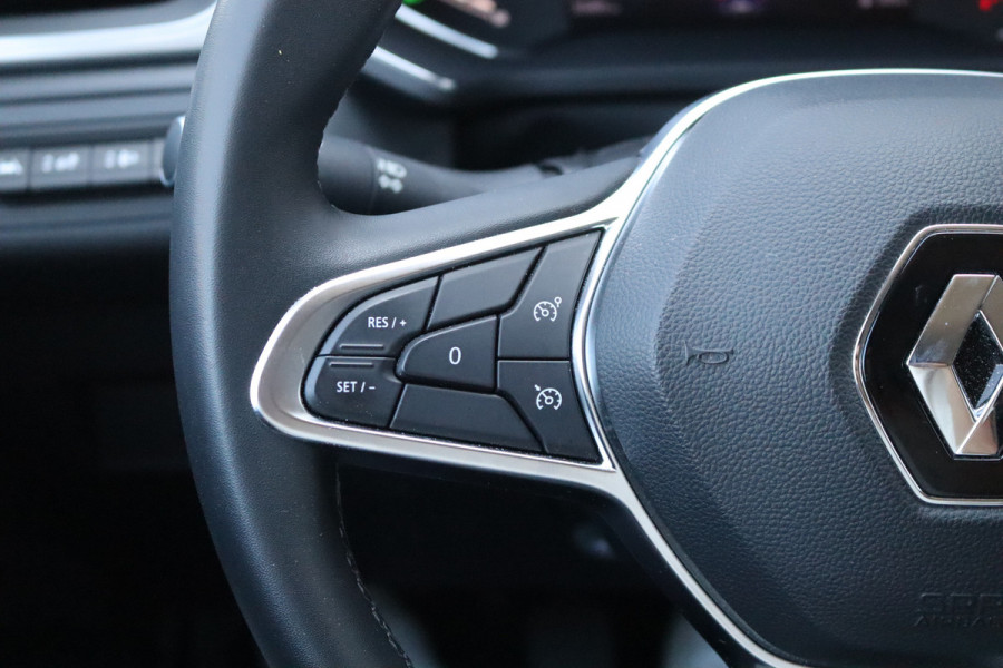 Renault Captur 1.3 TCe 140PK Intens Navigatie/Trekhaak/Camera/18-Inch