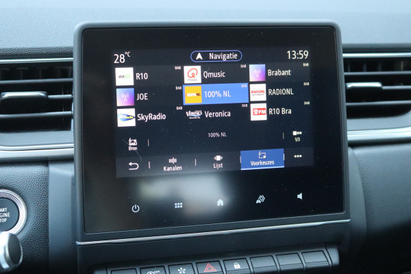 Renault Captur 1.3 TCe 140PK Intens Navigatie/Trekhaak/Camera/18-Inch