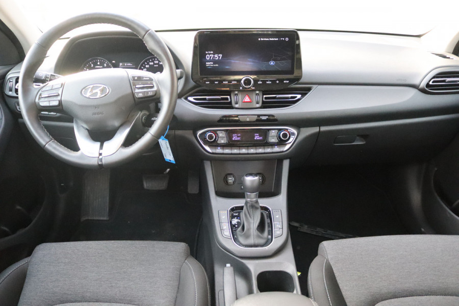 Hyundai i30 Wagon 160PK T-GDi Hybrid Automaat Comfort Navigatie/Camera/Parkeerhulp/Winter-pack