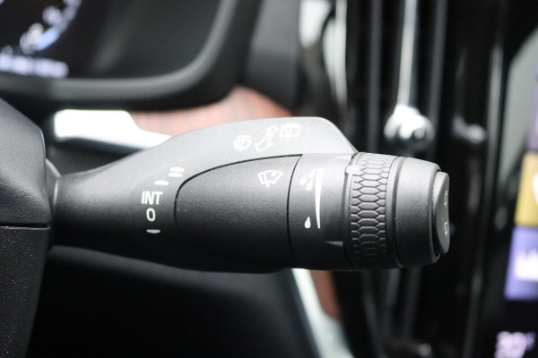 Volvo V60 2.0 T8 390PK Recharge AWD Inscription Trekhaak-2000KG/360-camera/Winter-pack/Memory-stoel