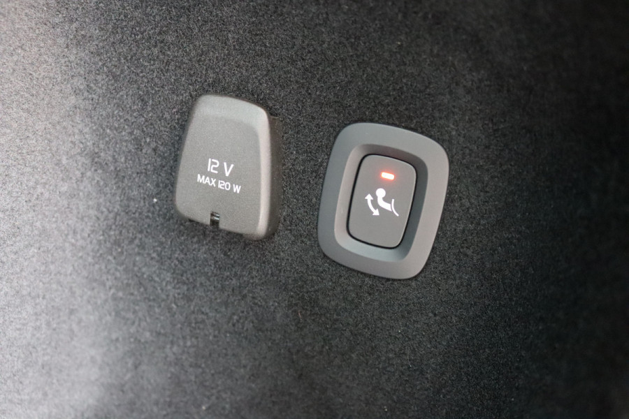 Volvo V60 2.0 T8 390PK Recharge AWD Inscription Trekhaak-2000KG/360-camera/Winter-pack/Memory-stoel