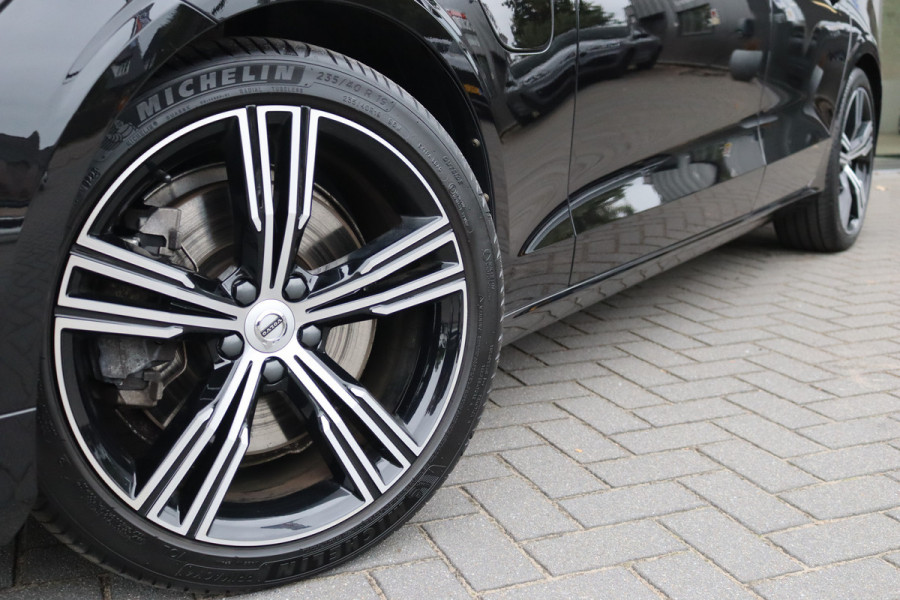 Volvo V60 2.0 T8 390PK Recharge AWD Inscription Trekhaak-2000KG/360-camera/Winter-pack/Memory-stoel