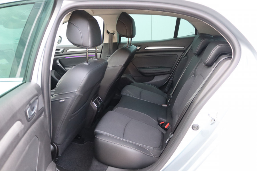 Renault Mégane 1.3 TCe 140PK Automaat Intens Carplay-android/Parkeerhulp/Keyfree/Cruise-control