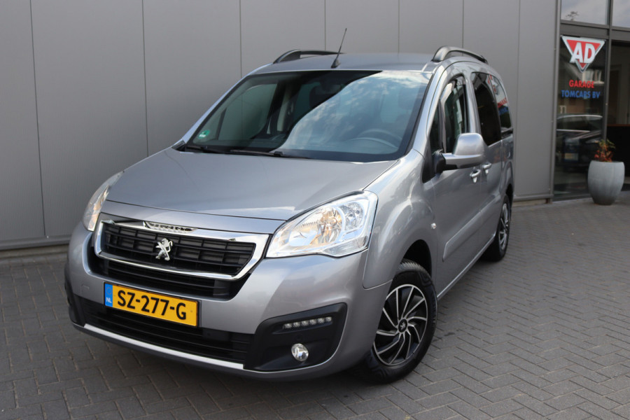 Peugeot Partner Tepee 1.2 PureT. 110PK Allure Trekhaak/Navigatie/Camera/Parkeerhulp
