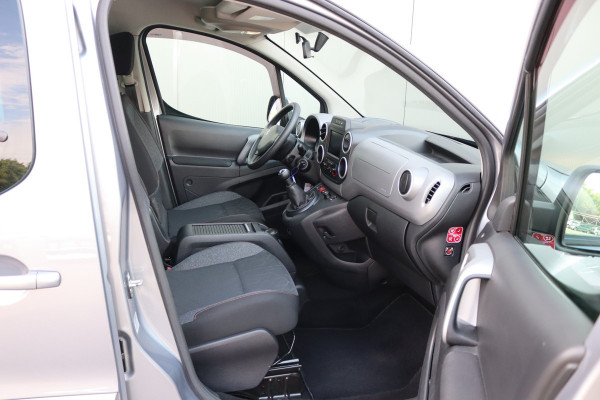 Peugeot Partner Tepee 1.2 PureT. 110PK Allure Trekhaak/Navigatie/Camera/Parkeerhulp