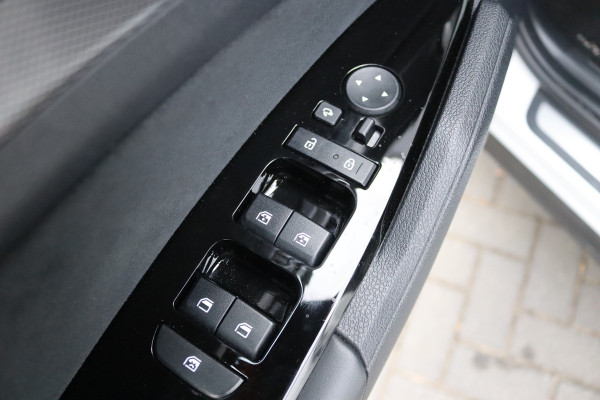 Kia Sportage 1.6 T-GDi Plug-in Hybrid AWD GT-Line 7Jr.-garantie/Winter-pack/Memory-stoel/Camera/Leder