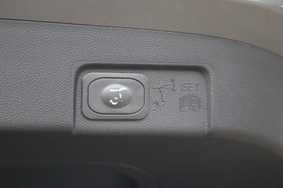 Ford Puma 125PK EcoB. Hybrid ST-Line X Navigatie/Camera/Elektr.-klep/Parkeerhulp