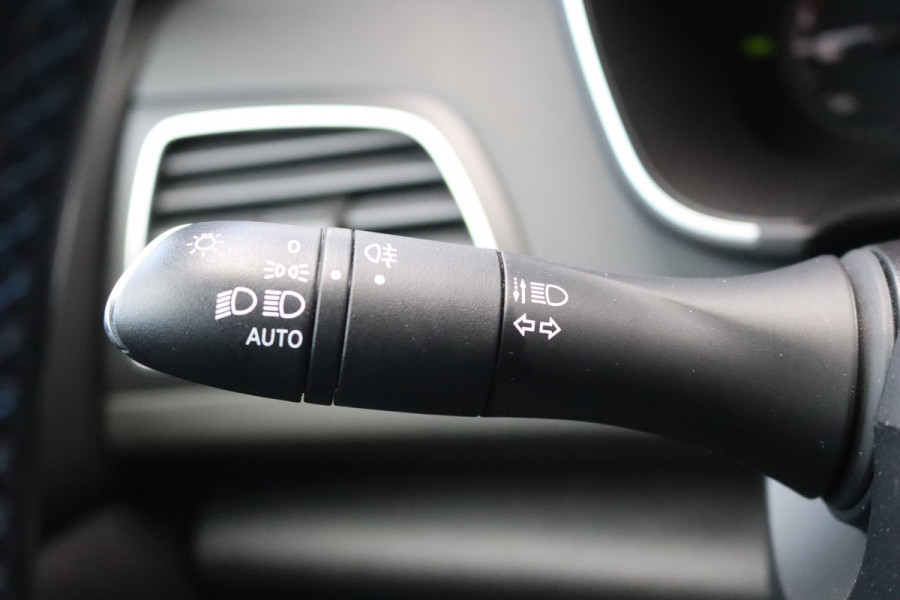 Renault MEGANE Estate 1.3 TCe 140PK Automaat GT-Line Trekhaak-1700KG/Gr.-Navigatie/Parkeerhulp