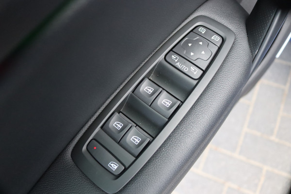 Renault MEGANE Estate 1.3 TCe 140PK Automaat GT-Line Trekhaak-1700KG/Gr.-Navigatie/Parkeerhulp