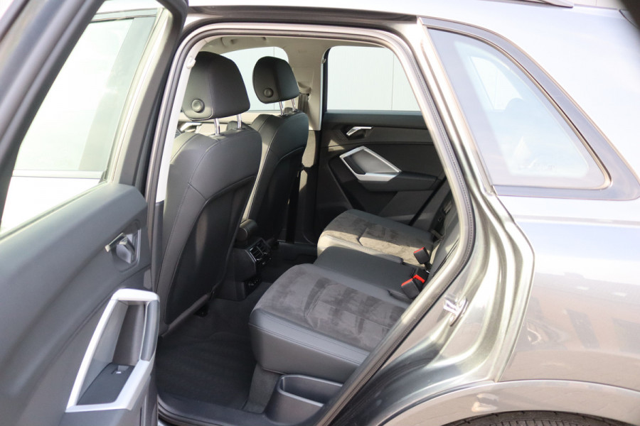 Audi Q3 45 TFSI e PHEV S-line Carplay-android/Camera/Memory-stoel/Stoelverwarming/Keyfree/Full-LED