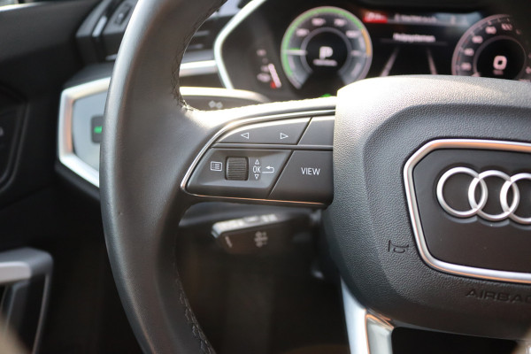 Audi Q3 45 TFSI e PHEV S-line Carplay-android/Camera/Memory-stoel/Stoelverwarming/Keyfree/Full-LED