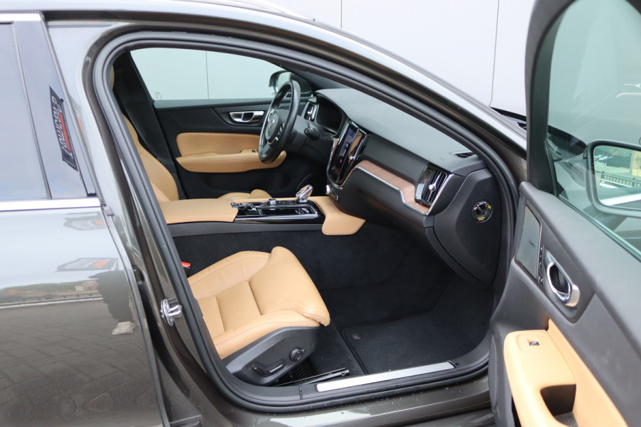 Volvo V60 2.0 T8 390PK Recharge AWD Inscription Trekhaak-2000KG/360-camera/Pano-dak/Winter-pack/Memory-stoel