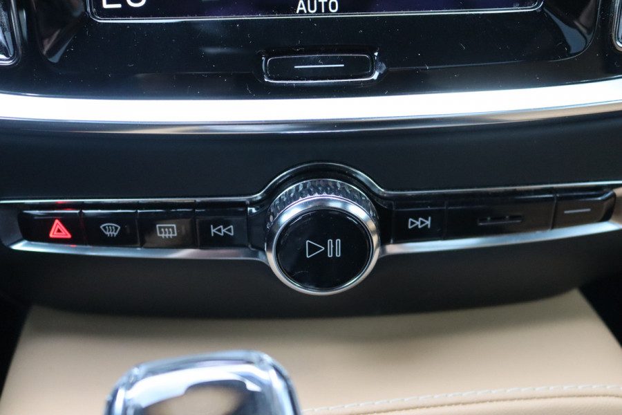 Volvo V60 2.0 T8 390PK Recharge AWD Inscription Trekhaak-2000KG/360-camera/Pano-dak/Winter-pack/Memory-stoel