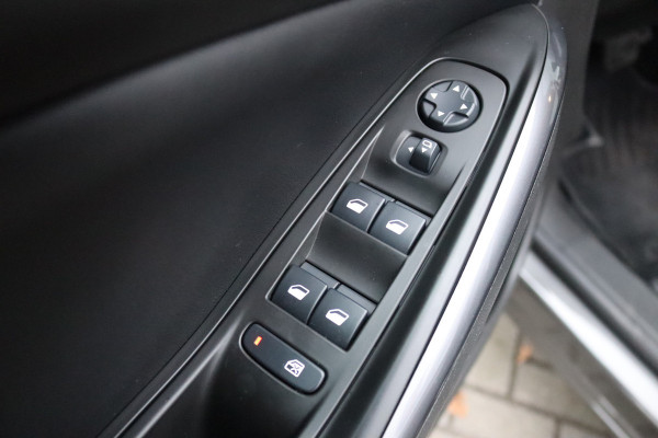 Opel Grandland X 1.2 Turbo 130PK Automaat Business Trekhaak/Camera/Navigatie/Parkeerhulp