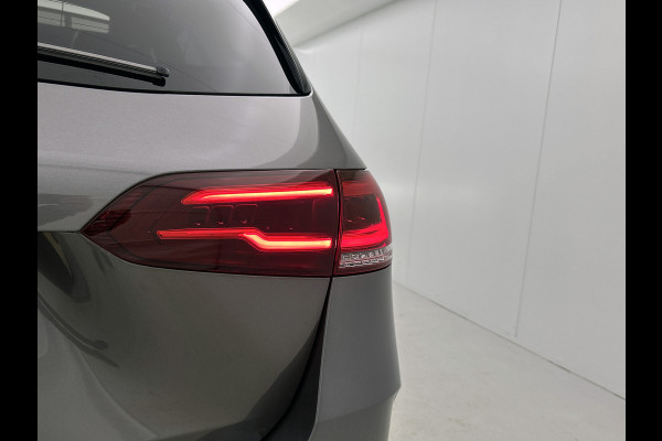 Mercedes-Benz B-Klasse 180 Business Solution AMG Panoramadak | Lichtmetalen velgen | MBUX  wide screen | navigatie | Parking support | Sfeerverlichting | Inclusief 24 maanden MB Certified garantie voor Europa.