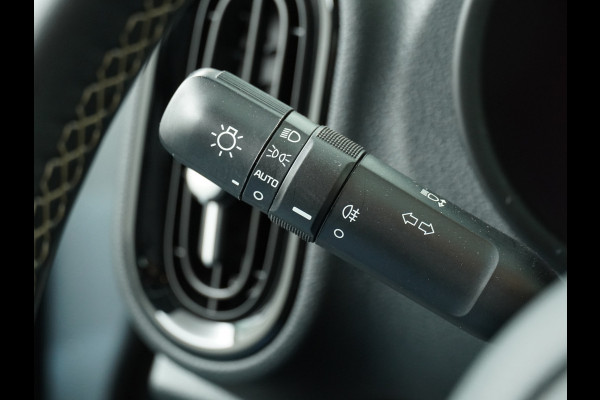 Kia Picanto 1.0 DPi DynamicLine - Cruise Control - Apple Carplay/Android Auto - DAB - Achteruitrijcamera - Fabrieksgarantie 11-2030 150.000 km