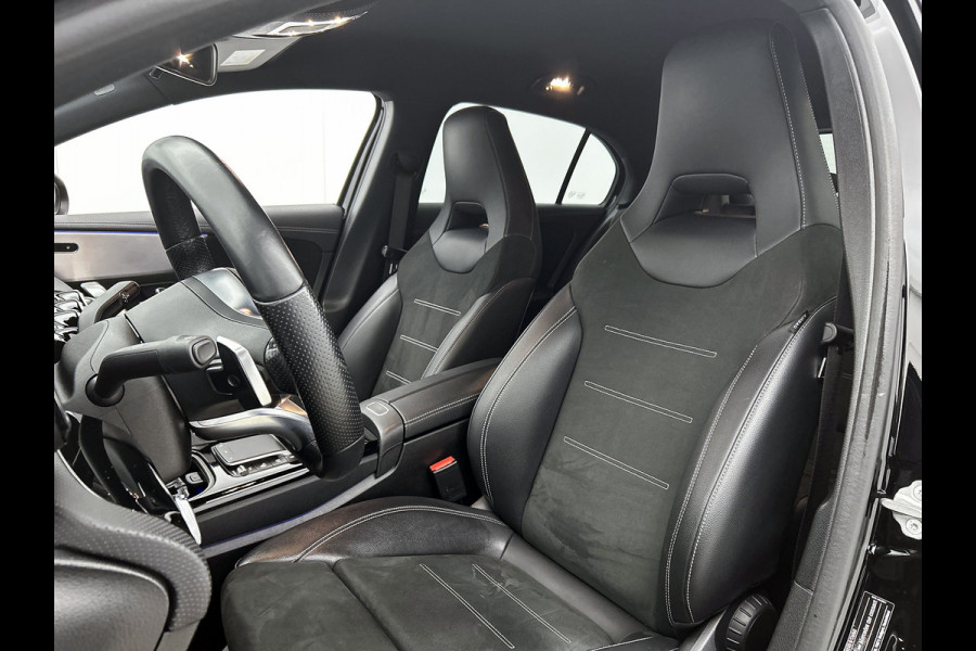 Mercedes-Benz A-Klasse 250 e Business Solution AMG Limited 5 Spaaks lichten metalen | MBUX wide screen | Navigatie | Parking support met camera achter | Inclusief 24 maanden MB Certified garantie voor Europa.