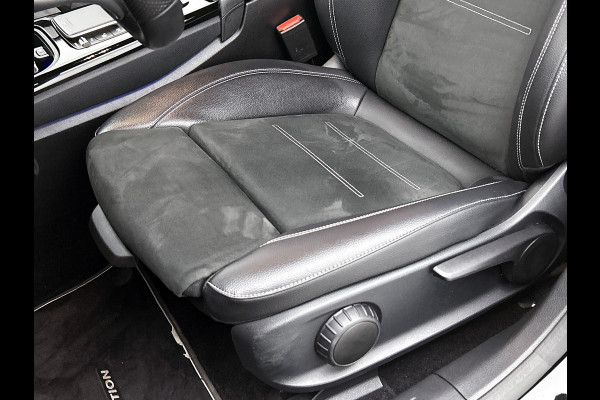 Mercedes-Benz A-Klasse 250 e Business Solution AMG Limited 5 Spaaks lichten metalen | MBUX wide screen | Navigatie | Parking support met camera achter | Inclusief 24 maanden MB Certified garantie voor Europa.