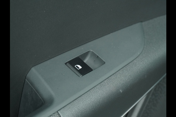 Kia Niro EV DynamicLine 64.8 kWh Airco - Apple Carplay/Android Auto - Cruise Control - Navigatie - Vervolgbotsing Preventie - Fabrieksgarantie tot 06-2031