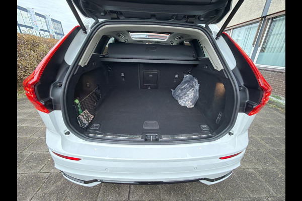 Volvo XC60 2.0 T8 Plug-in hybrid Plus Black Edition 455PK Long Range | Skyroof | FOUR-C | 21" | Stoel- stuurverwaming | 360 Camera