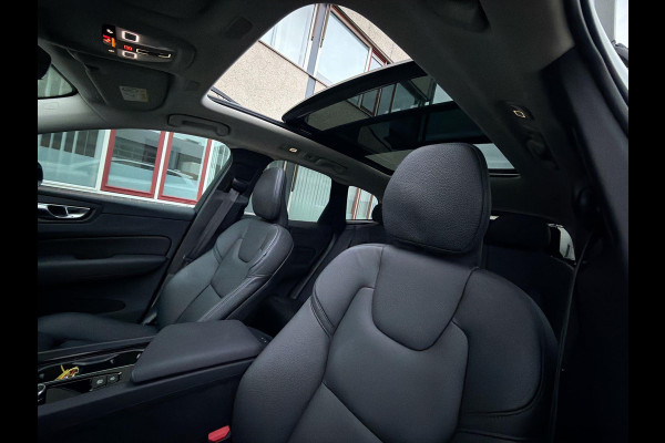 Volvo XC60 2.0 T8 Plug-in hybrid Plus Black Edition 455PK Long Range | Skyroof | FOUR-C | 21" | Stoel- stuurverwaming | 360 Camera
