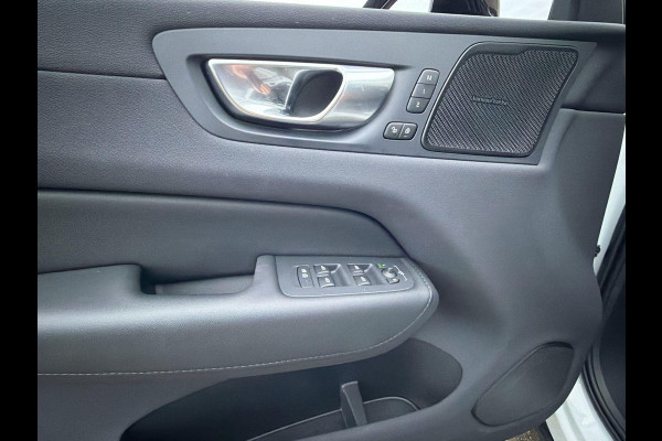 Volvo XC60 2.0 T8 Plug-in hybrid Plus Black Edition 455PK Long Range | Skyroof | FOUR-C | 21" | Stoel- stuurverwaming | 360 Camera