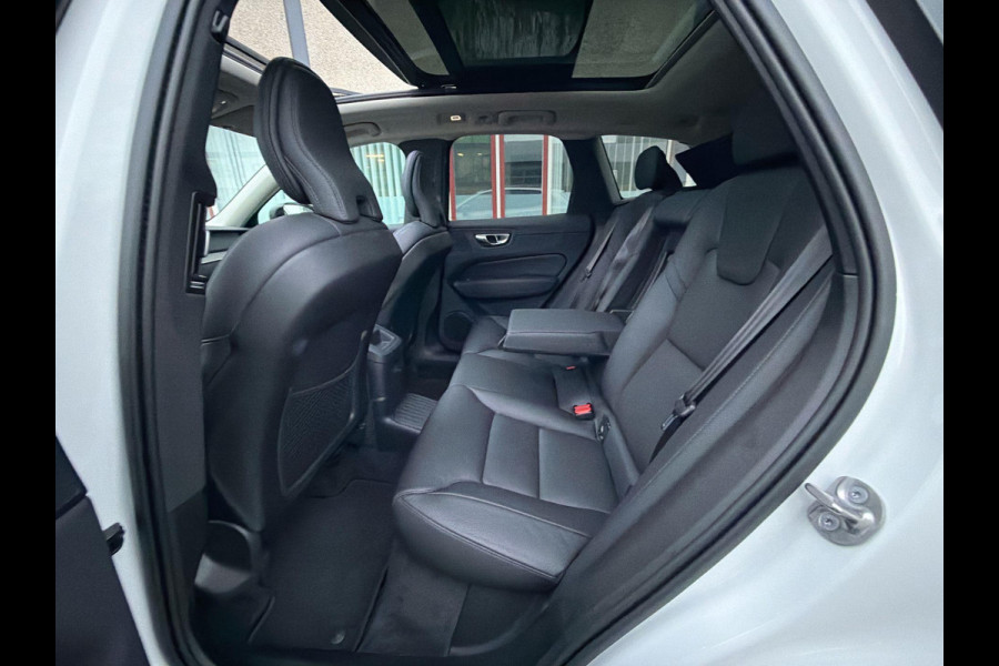 Volvo XC60 2.0 T8 Plug-in hybrid Plus Black Edition 455PK Long Range | Skyroof | FOUR-C | 21" | Stoel- stuurverwaming | 360 Camera