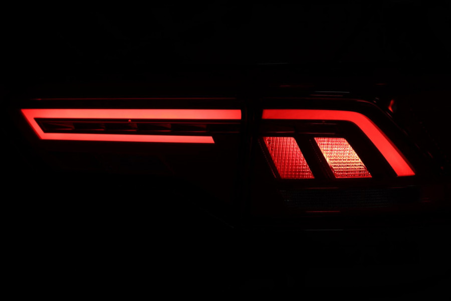 Volkswagen T-Roc 1.5 TSI / PANODAK / ACC / CAMERA / CARPLAY / STUUR+STOELVERW