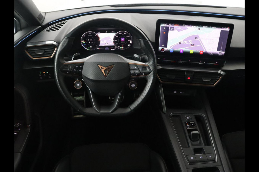 CUPRA Leon 1.4 eHybrid VZ | 245pk | Stoelverwarming | Carplay | Camera | Sfeerverlichting | Navigatie | Adaptive cruise | Keyless | Sportstoelen | 19'' | Full LED | Stuurverwarming | PHEV | Plug In