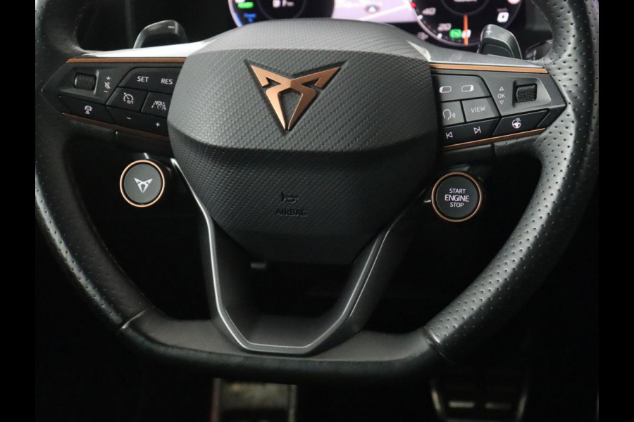 CUPRA Leon 1.4 eHybrid VZ | 245pk | Stoelverwarming | Carplay | Camera | Sfeerverlichting | Navigatie | Adaptive cruise | Keyless | Sportstoelen | 19'' | Full LED | Stuurverwarming | PHEV | Plug In