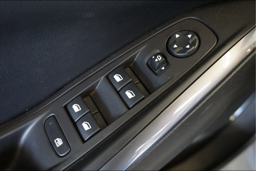 Opel Grandland X 1.2 Turbo Innovation Trekhaak Leer 19 inch LMV