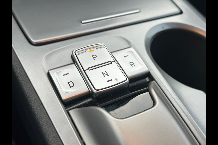 Hyundai Kona EV Premium 64 kWh