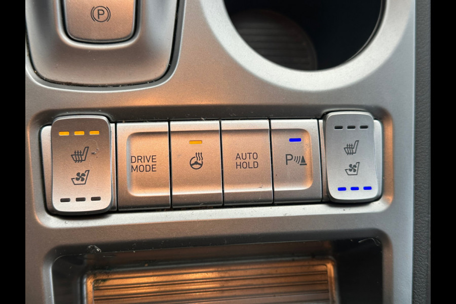 Hyundai Kona EV Premium 64 kWh