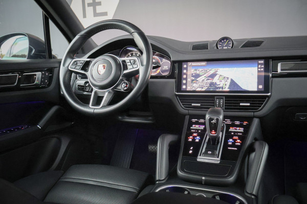 Porsche Cayenne 3.0 E-Hybrid | NP € 222.577,- | KERAMISCHE REMMEN | 40K TECHART | CLANCK AUDIO | FULL PPF | PASM | PDCC | PCCB | PDLS+ | PANORAM INTERIEURPAKKET CARBON | DIMMENDE SPIEGELS | CARBON SPIEGELKAPPEN |